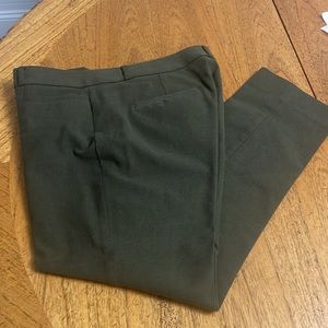 Banana Republic Sloan Size 10. Olive Green
